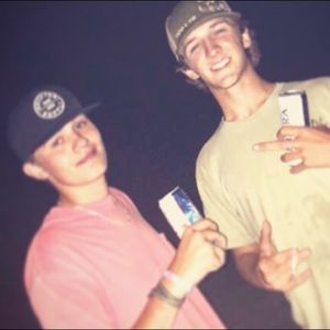 Meet your Posher, Davis